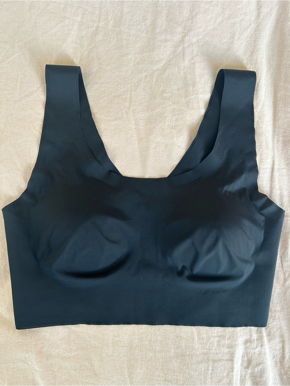 WonderBra Black Seamless Bra Top